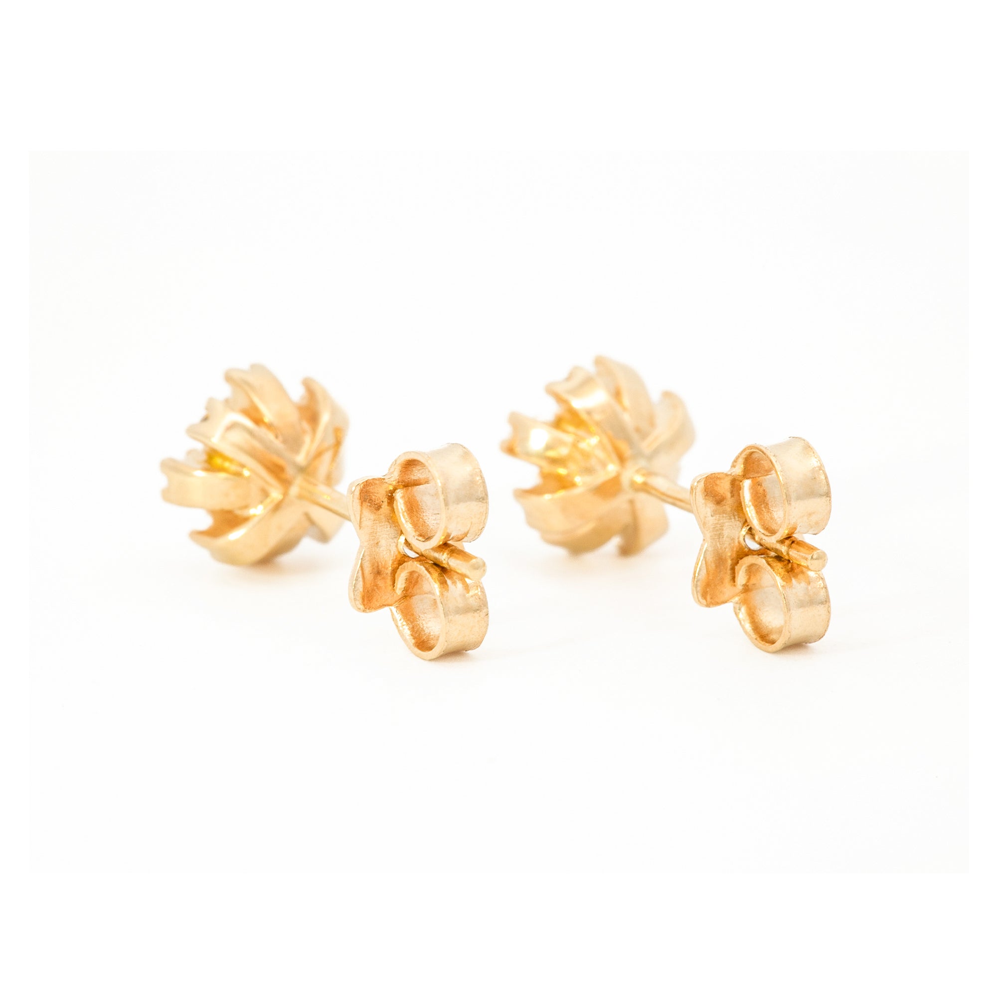 ARETES FLOR ZIRCÓN