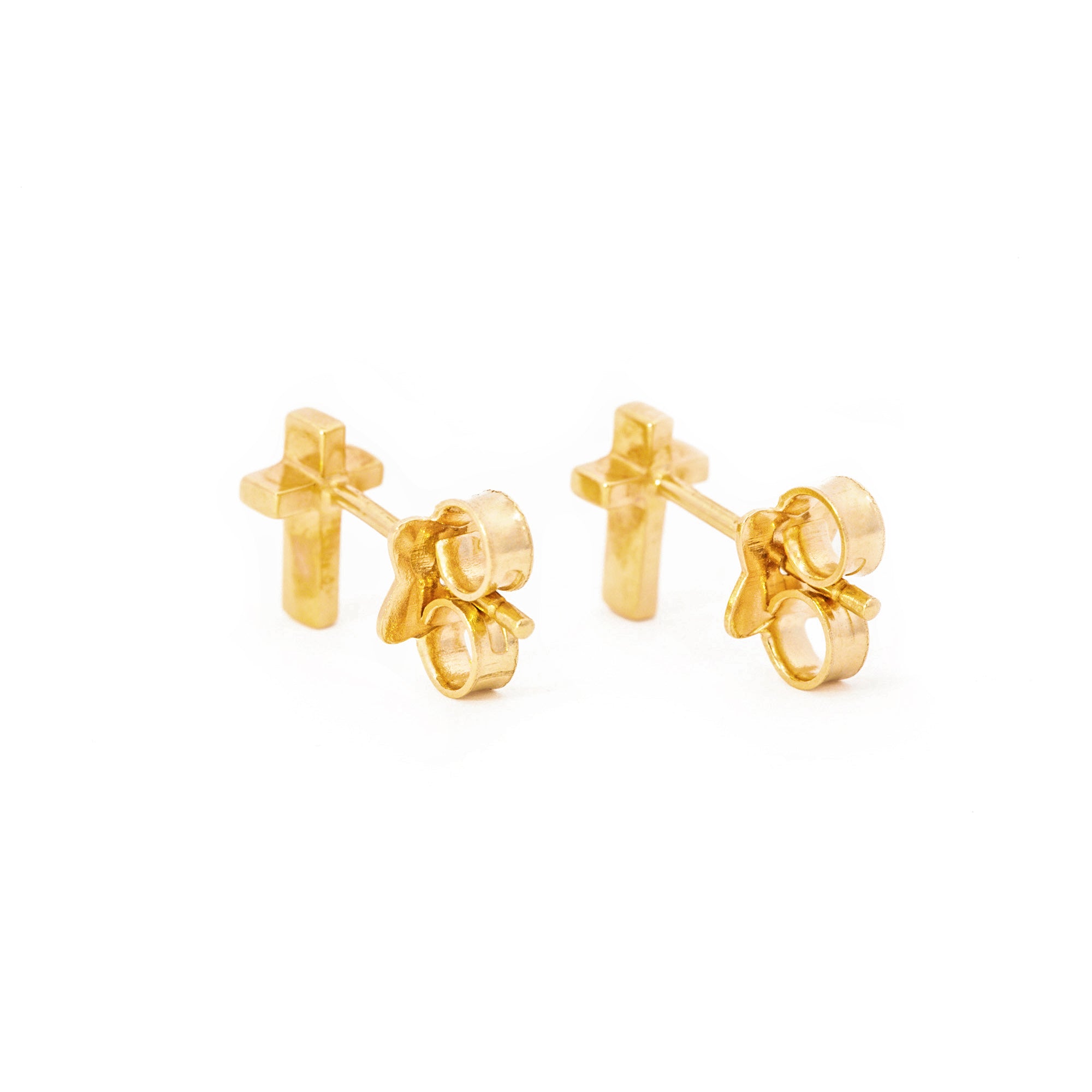 ARETES CRUZ