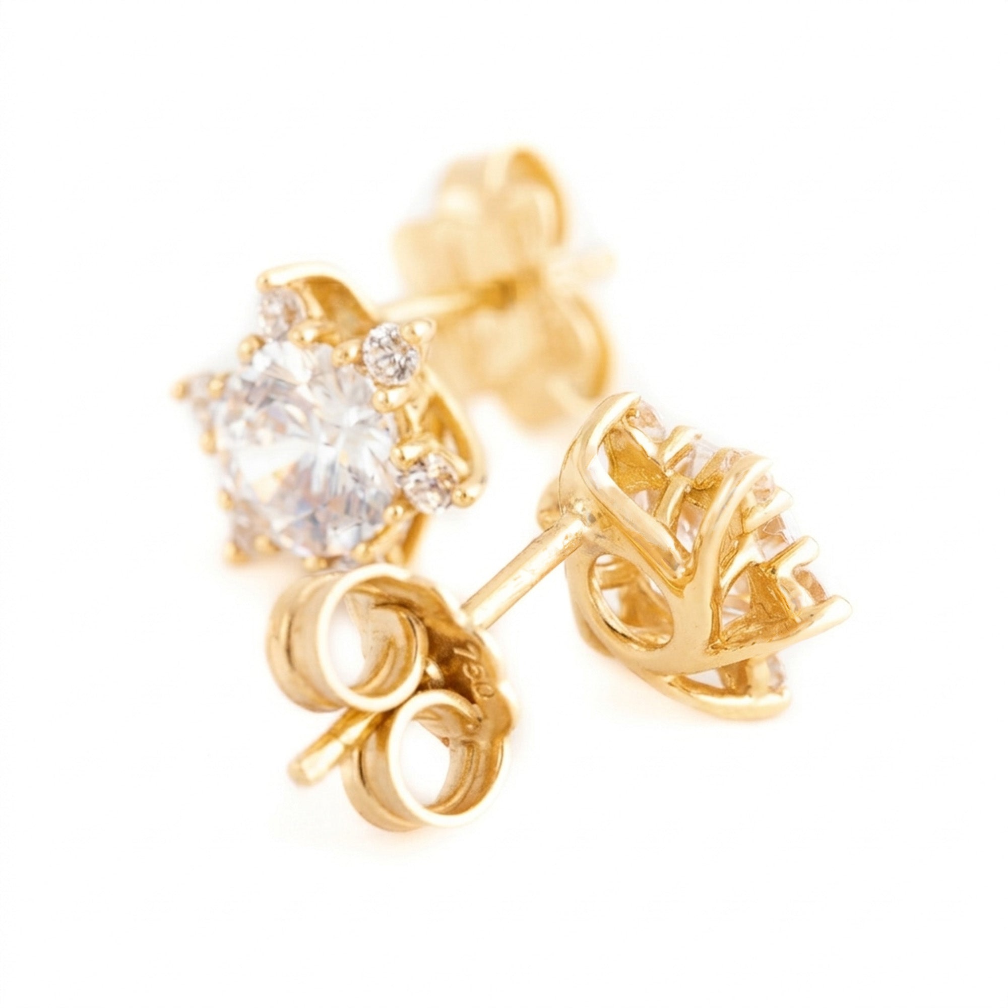 ARETES ESTRELLA CON ZIRCÓN