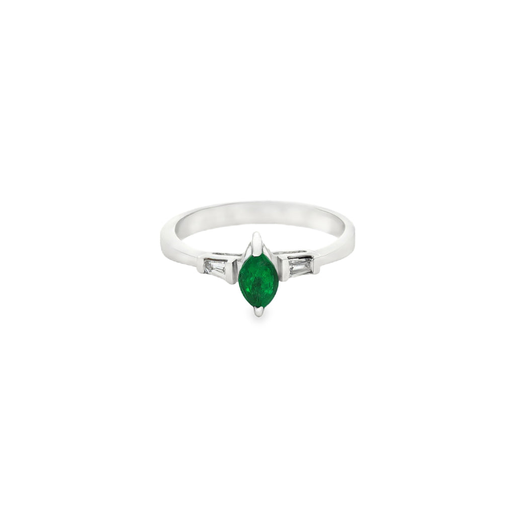 ANILLO ESMERALDA Y DIAMANTES