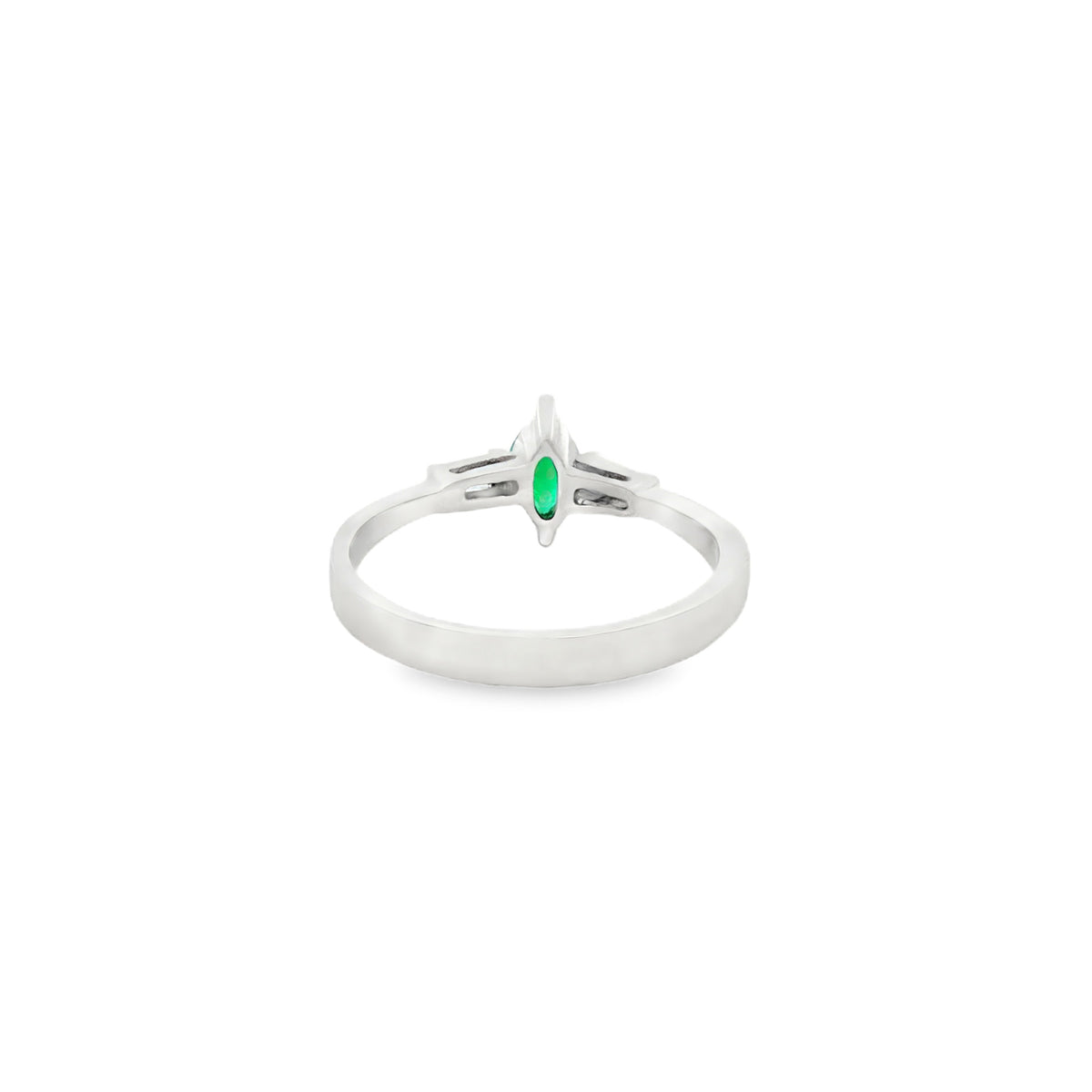 ANILLO ESMERALDA Y DIAMANTES