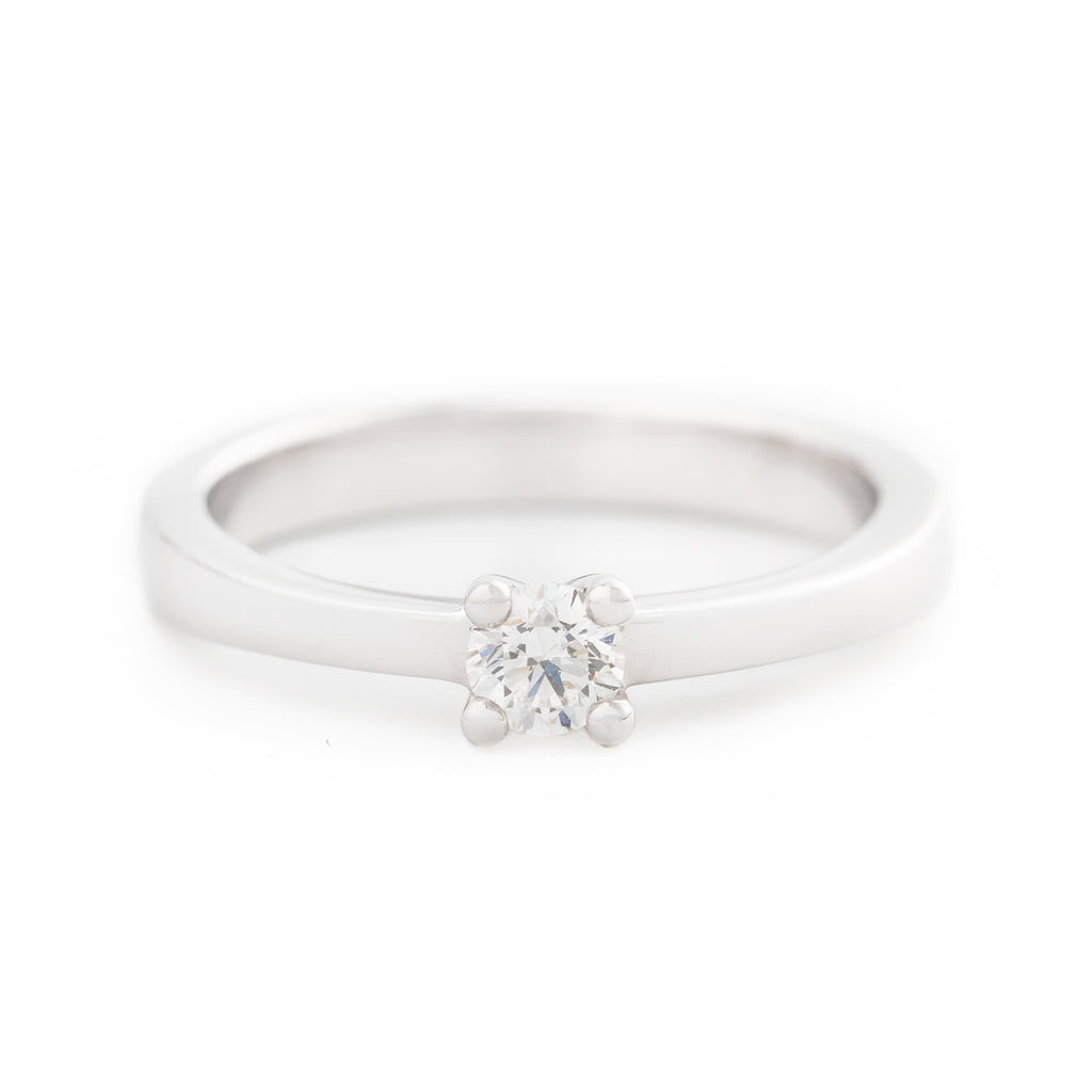 ANILLO SOLITARIO CON DIAMANTE