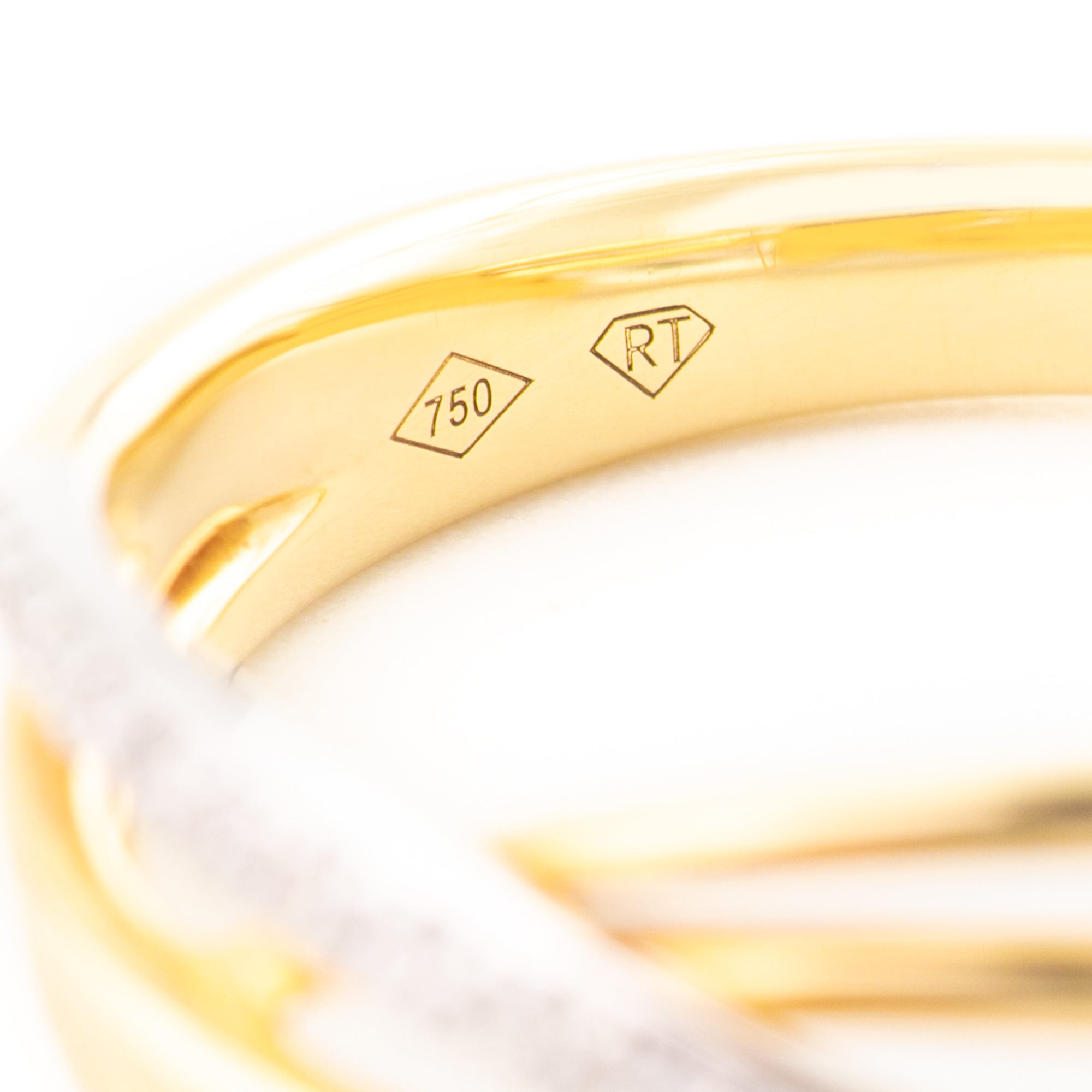 ARGOLLA ONDAS CON DIAMANTES
