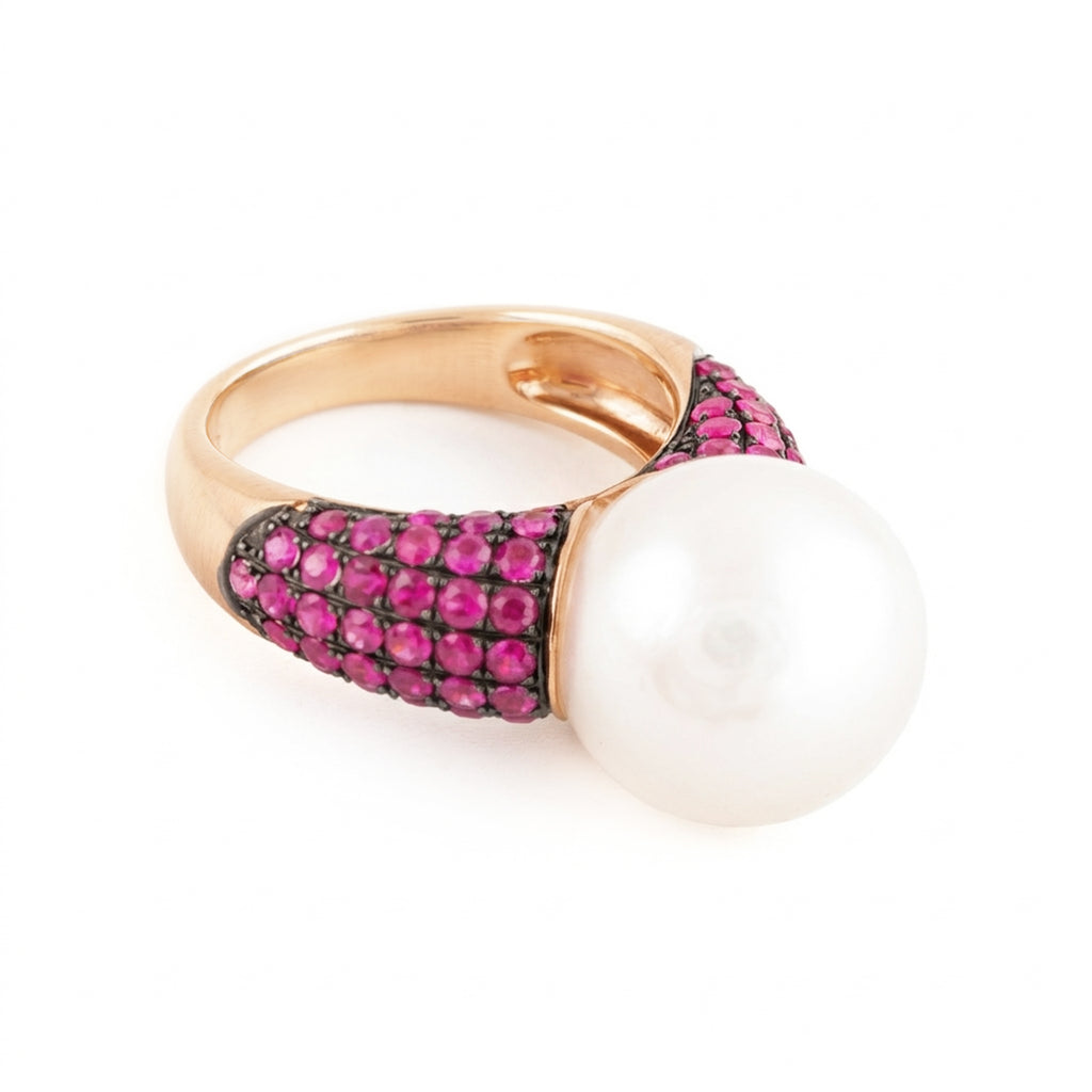 ANILLO PERLA 13MM CON RUBÍES