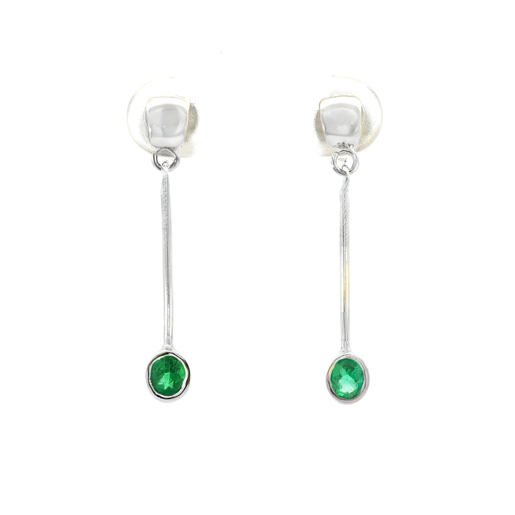 ARETES LARGOS CON ESMERALDAS