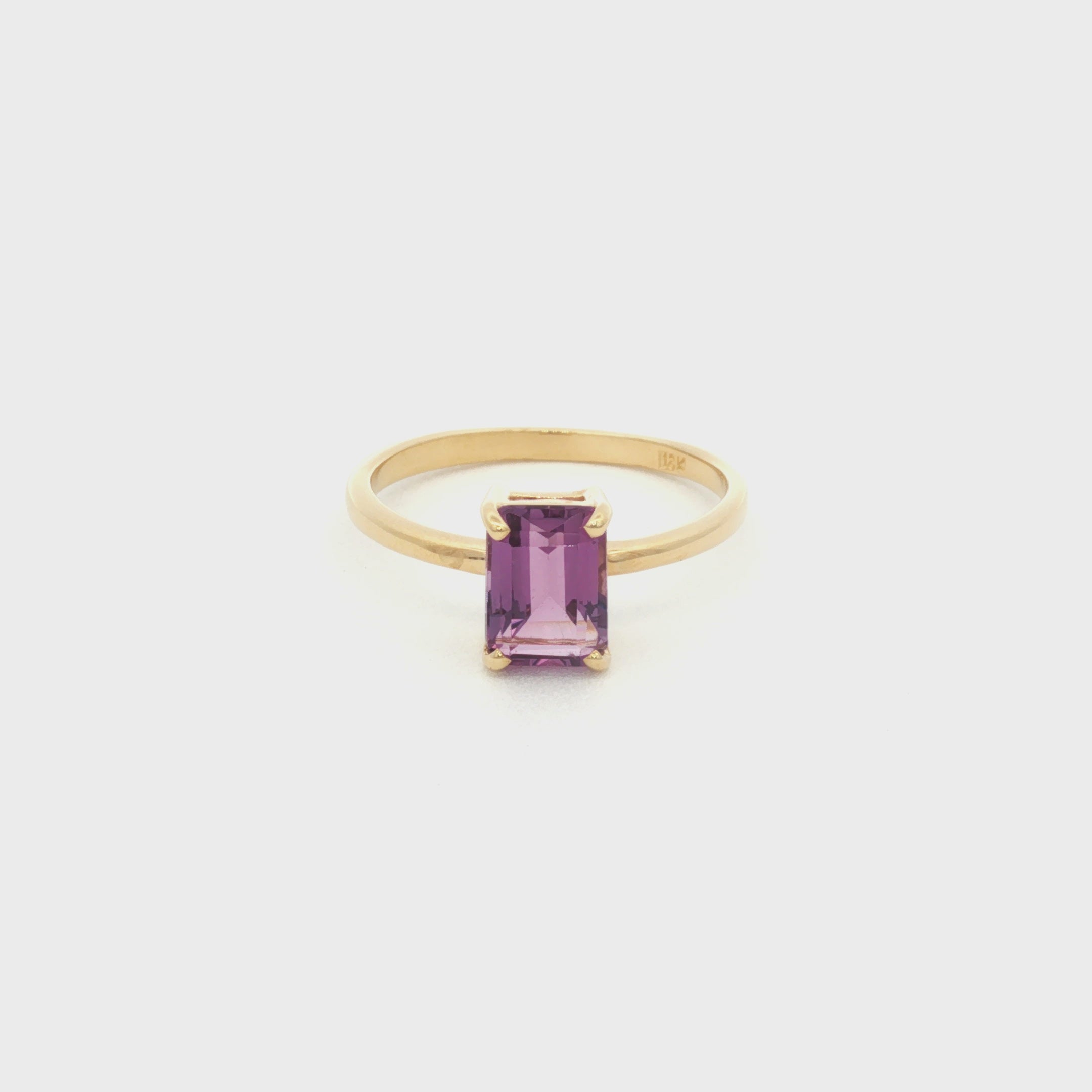 ANILLO AMATISTA RECTANGULAR