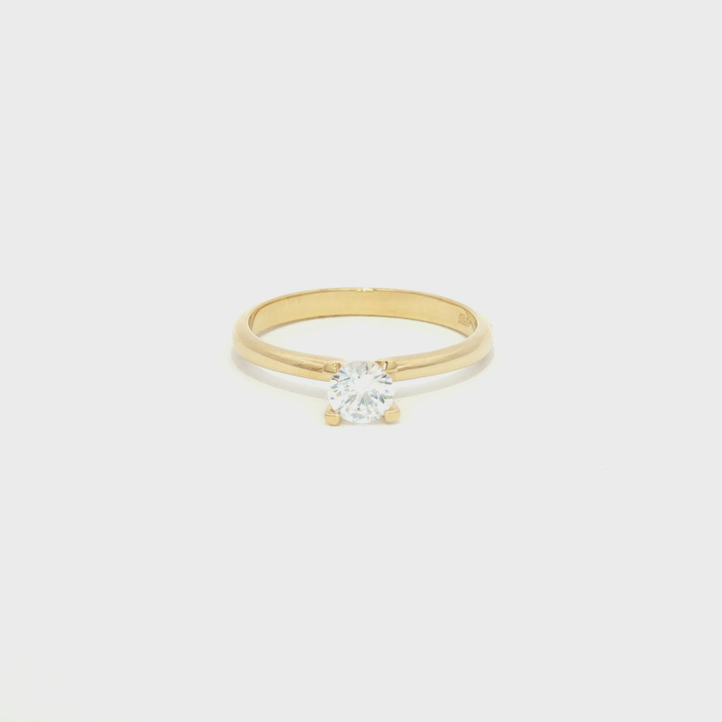 ANILLO SOLITARIO CON ZIRCÓN
