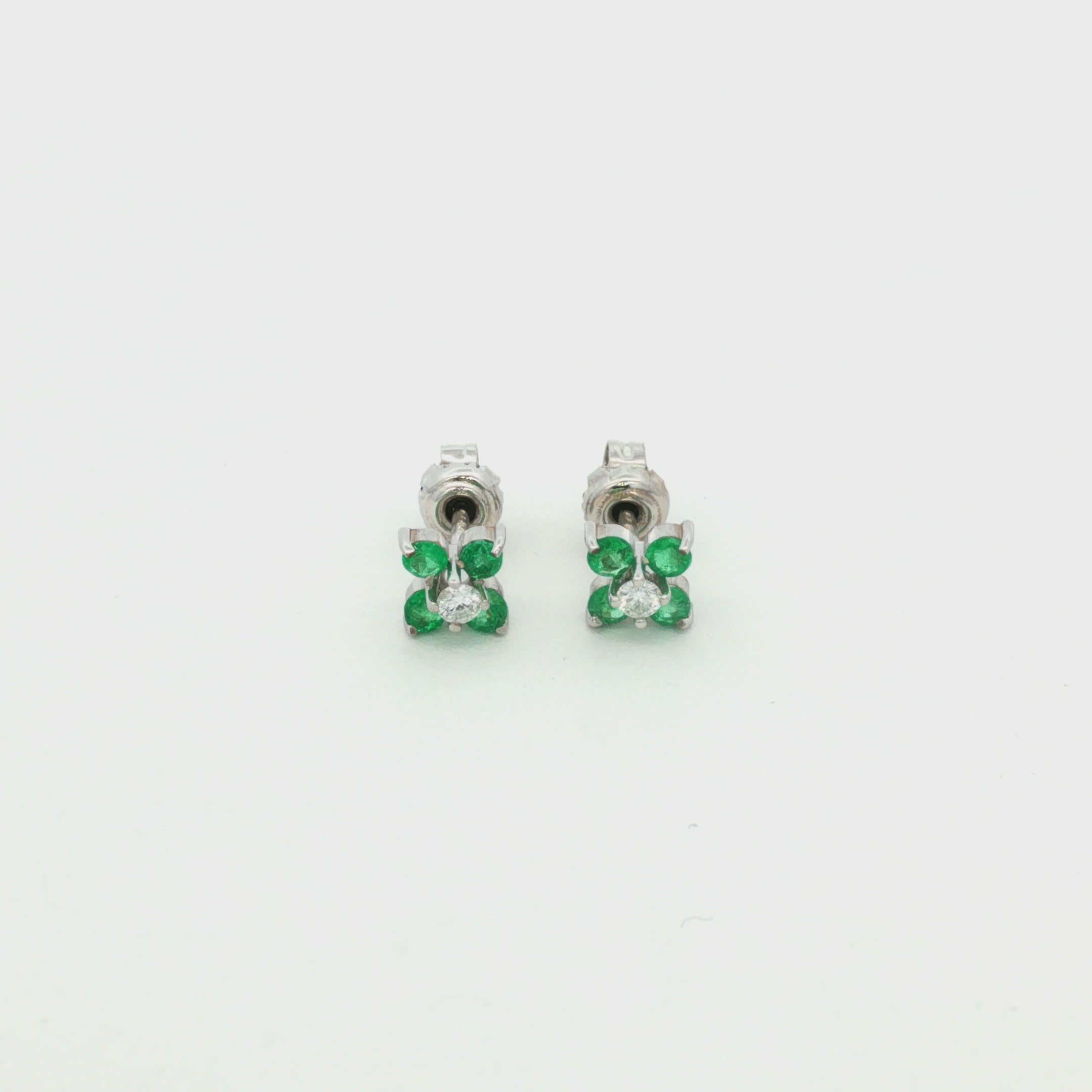ARETES ESMERALDAS Y DIAMANTES FLOR
