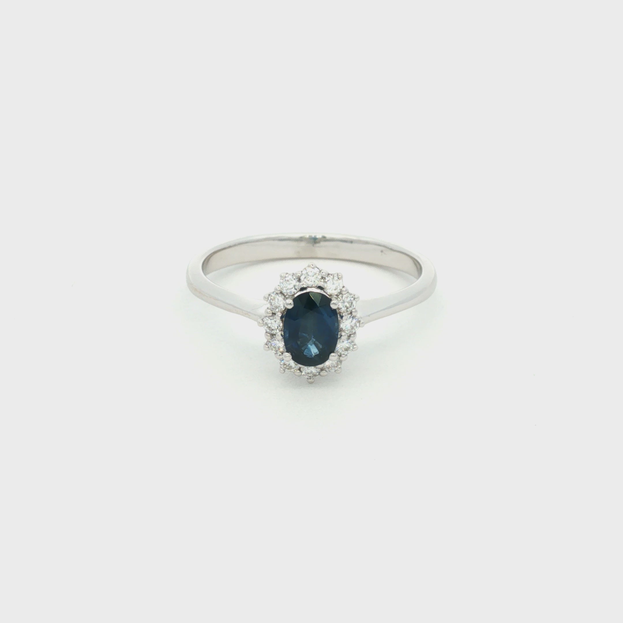 ANILLO FLOR CON ZAFIRO Y DIAMANTES