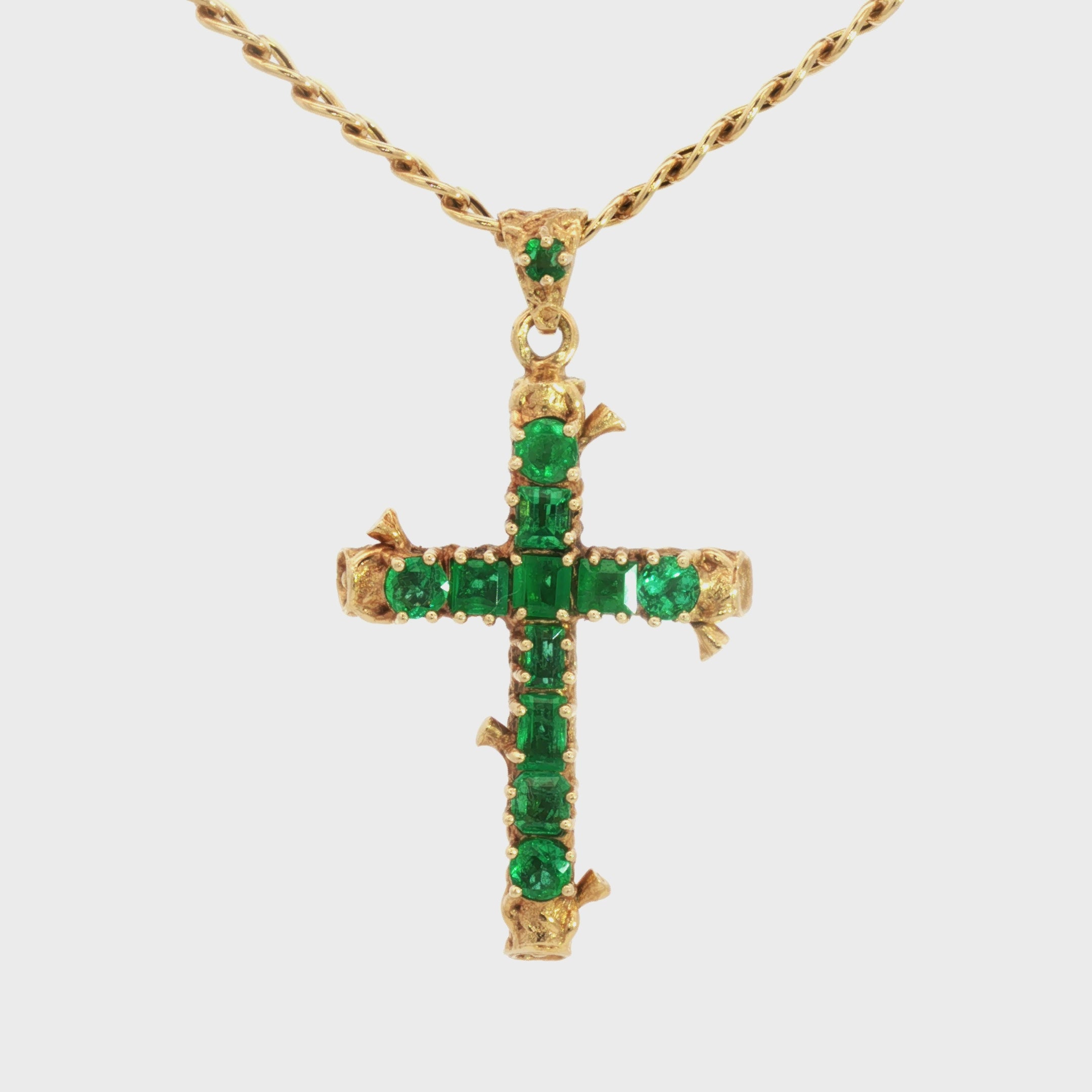 DIJE CRUZ TRONCO ESMERALDAS