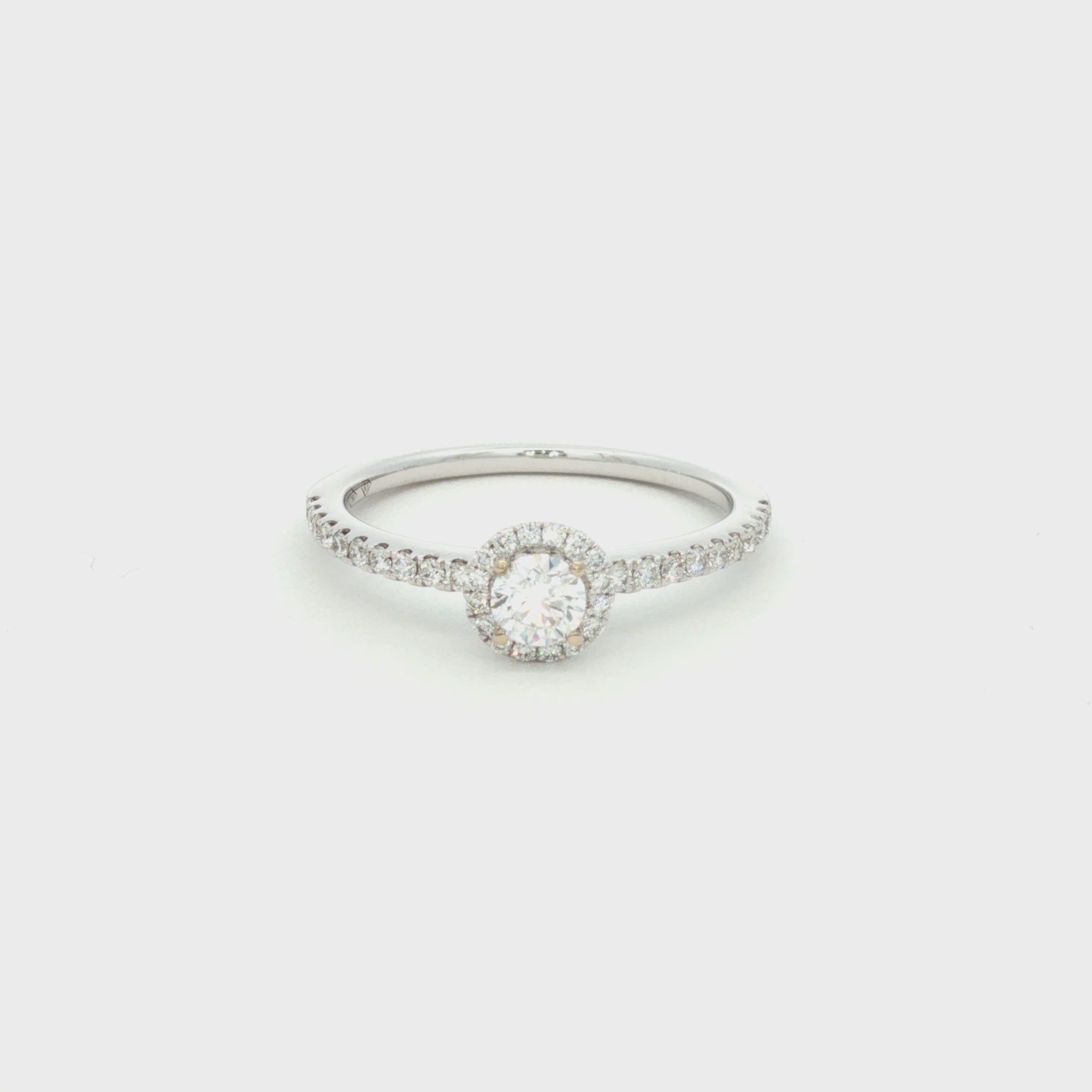 ANILLO CON DIAMANTES