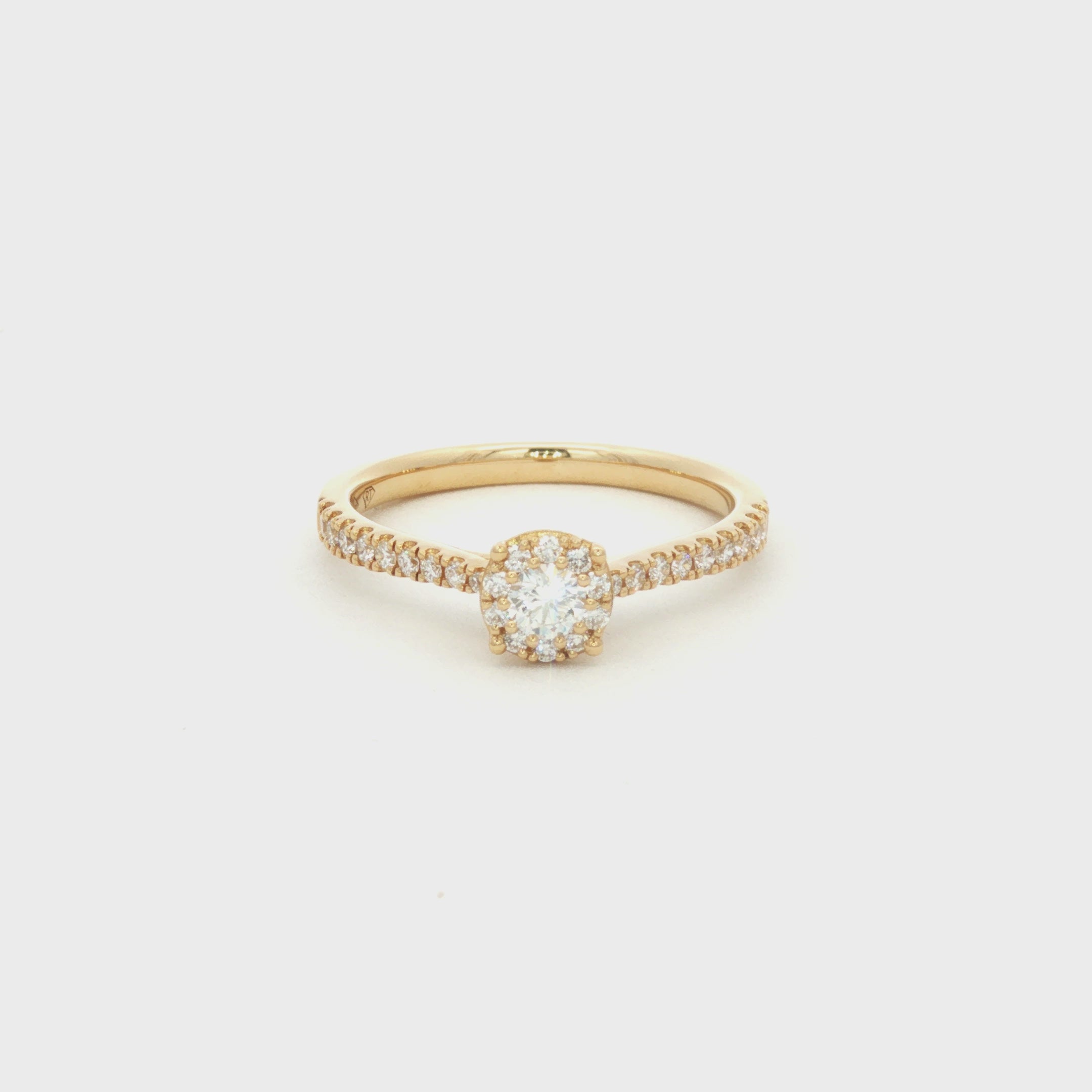 ANILLO CLUSTER CON DIAMANTES