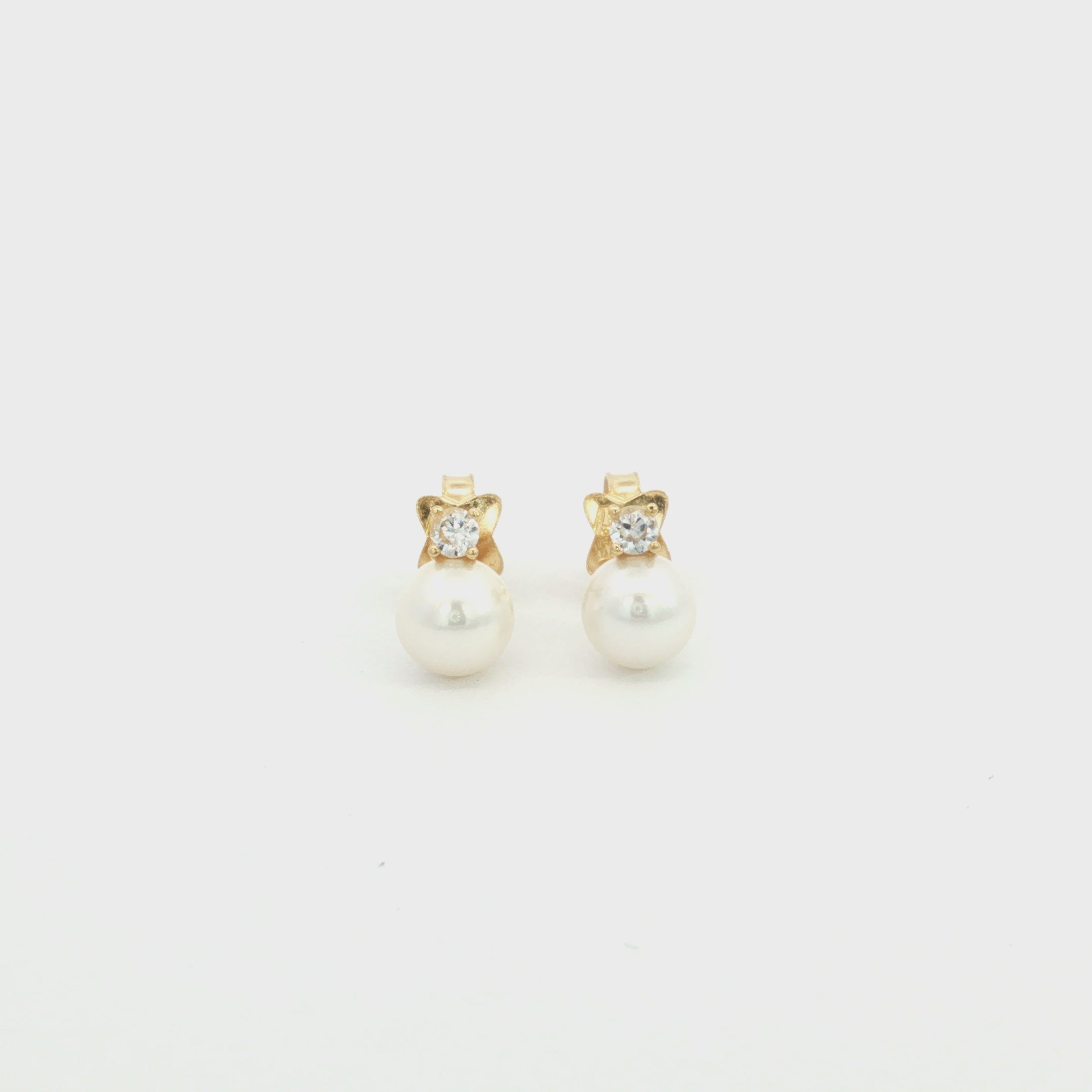 ARETES PERLA Y ZIRCÓN