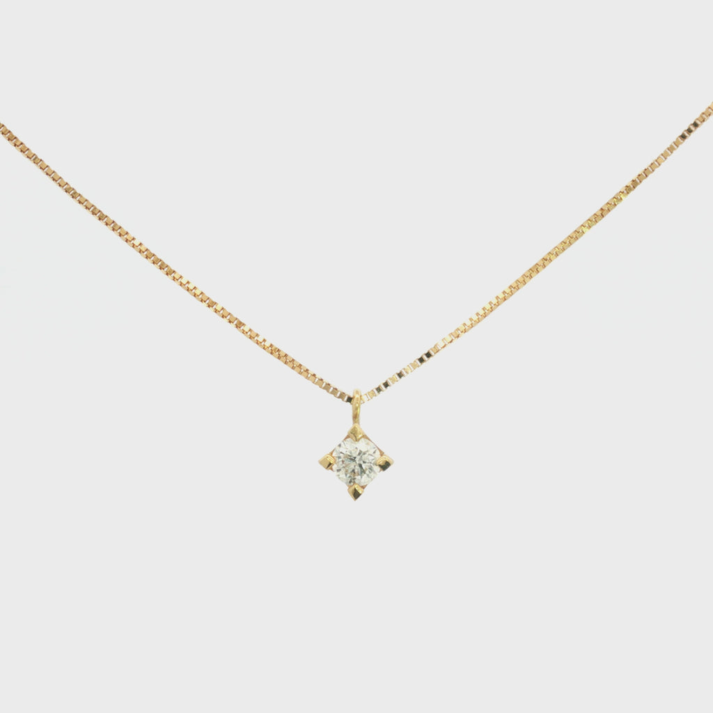 GARGANTILLA ROMBO CON DIAMANTE