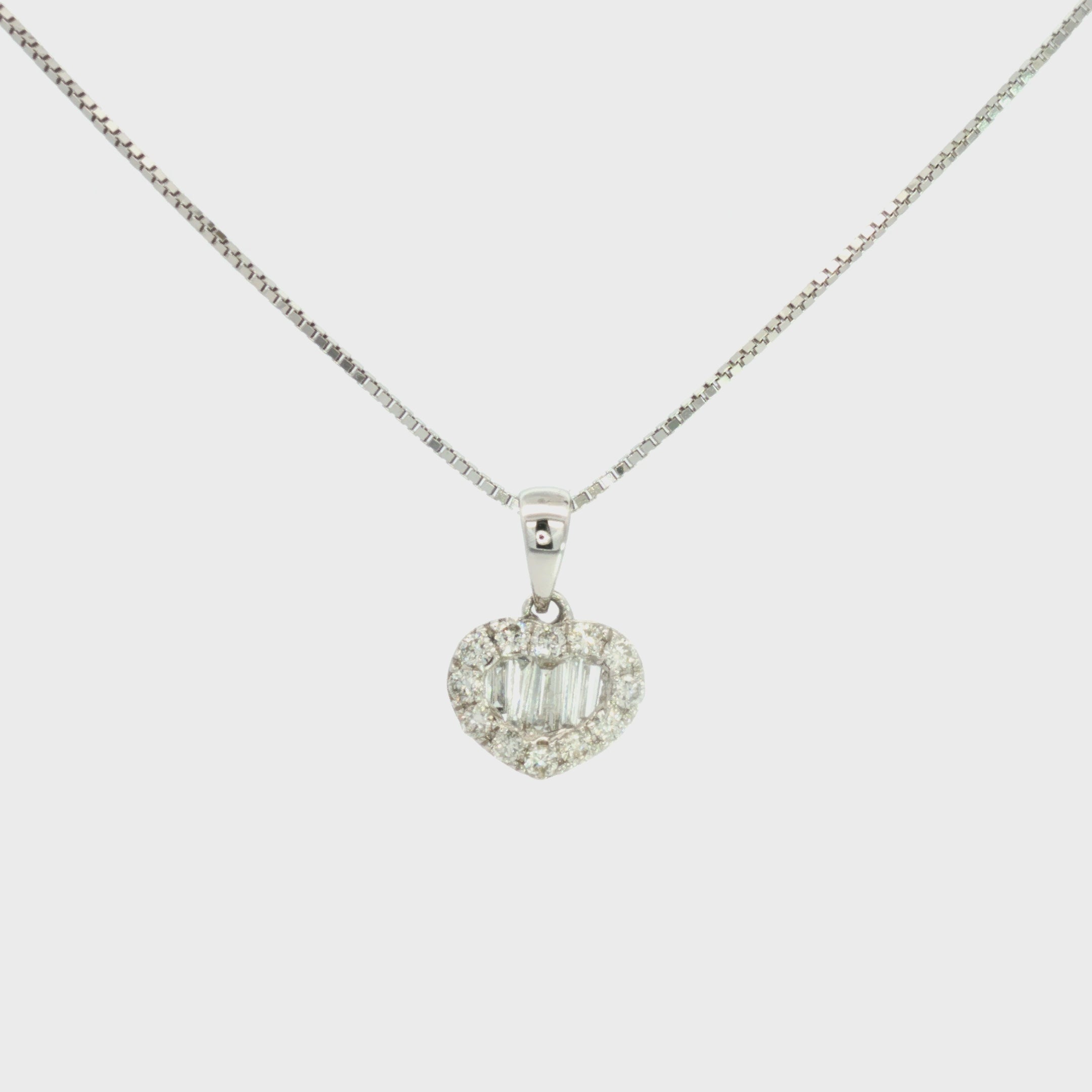 DIJE CORAZÓN CON DIAMANTES