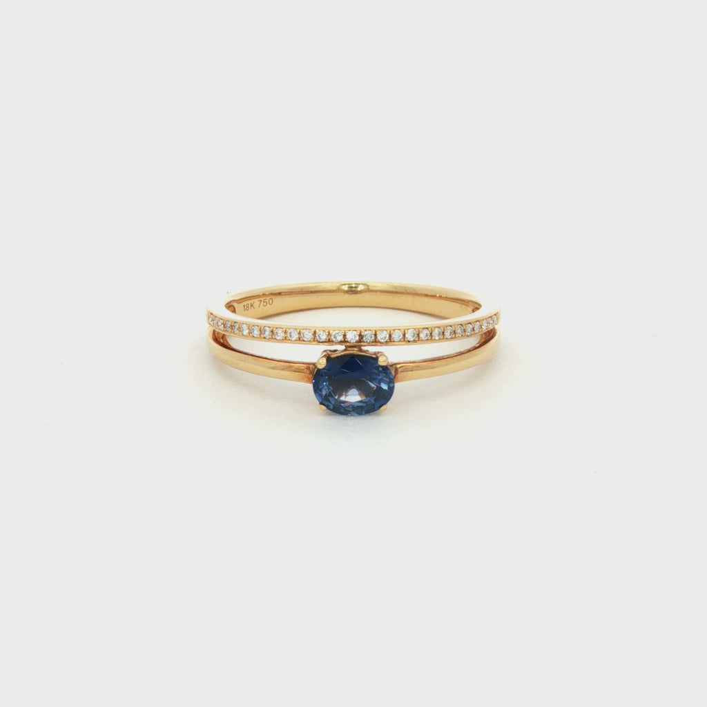 ANILLO CON ZAFIRO Y DIAMANTES