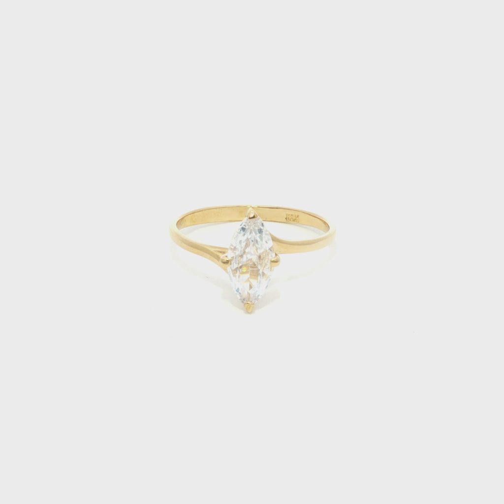 ANILLO CON ZIRCÓN MARQUESA