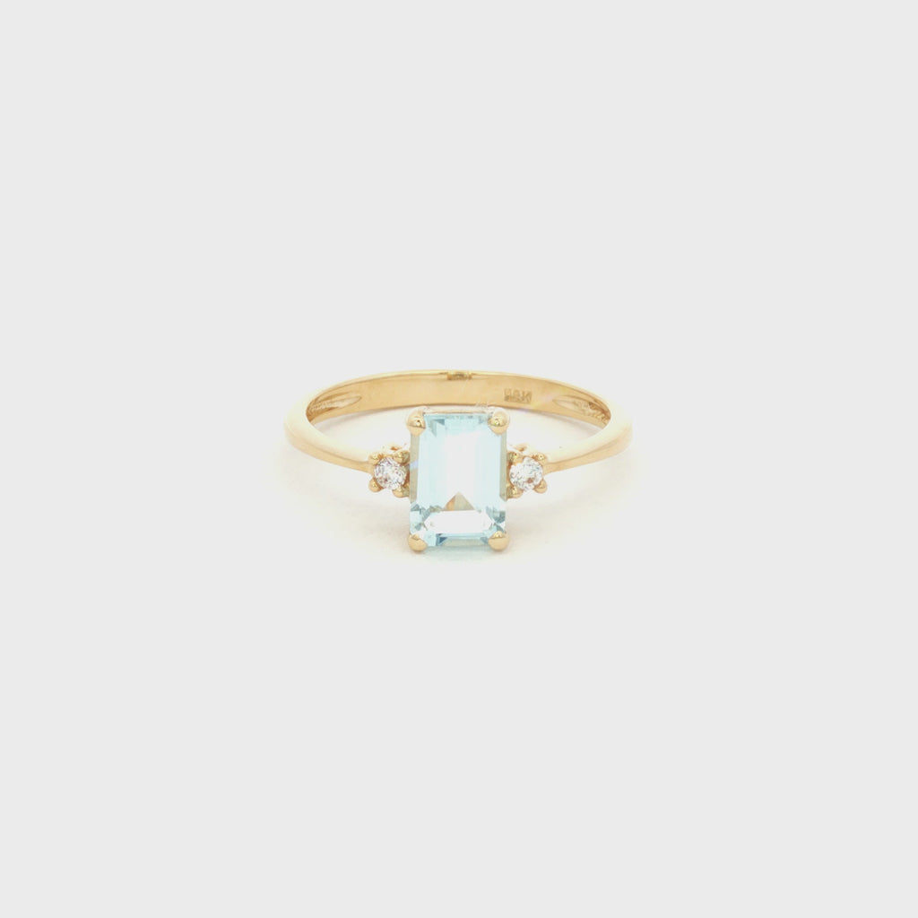 ANILLO TOPACIO CON ZIRCONES