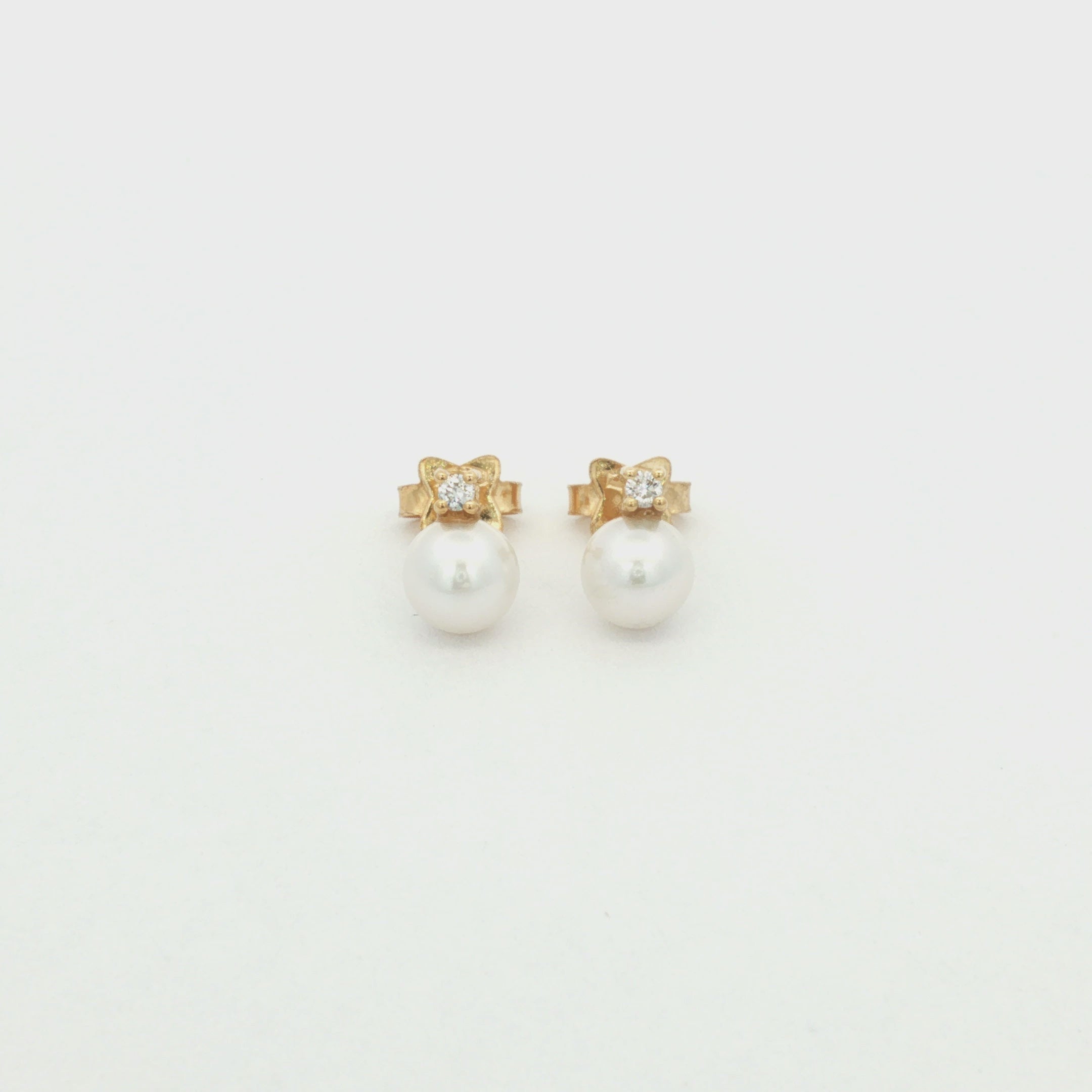 ARETES PERLA Y DIAMANTES